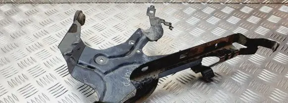 Volkswagen Touareg I Webasto auxiliary heater mount bracket 7L0819735B