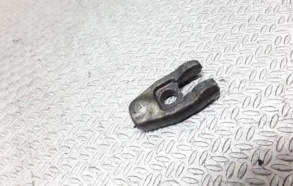 Renault Megane III Fuel Injector clamp holder