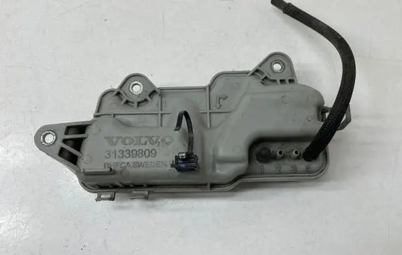 Vacuum air tank