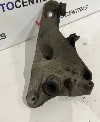 BMW X6 F16 Engine mounting bracket 6859785 67871110