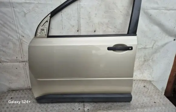Nissan X-Trail T31 Front door