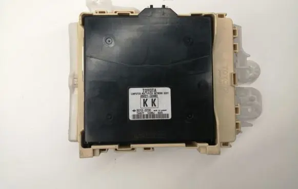 Toyota Auris E180 Fuse box set 8922102480 8273012X81