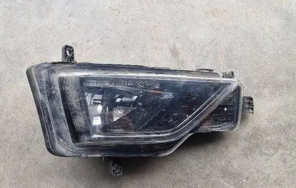 Volkswagen Golf Sportsvan Front fog light 510941662B 01171802