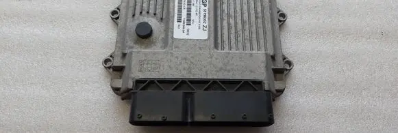Opel Combo C Engine control unit/module 55196352ZJ 7160004904