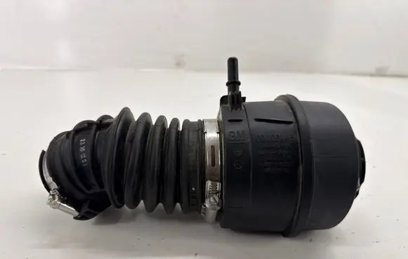 Buick Encore GX I Air intake duct part 60006445