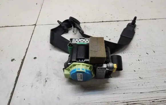 Audi S5 Front seatbelt 8T0857705