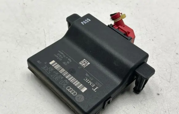 Seat Altea Gateway control module 1K0907530E 1K0907951