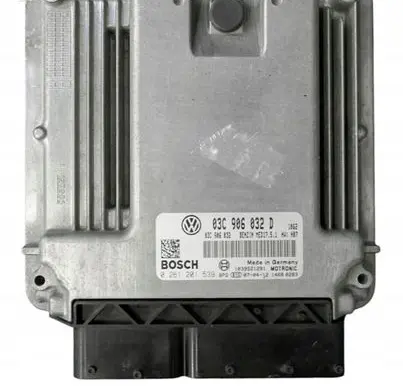 Volkswagen Golf V Engine control unit/module 03C906032D