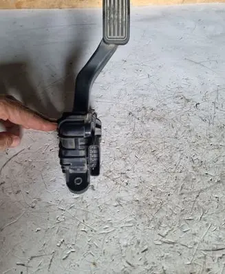 Mazda 6 Accelerator throttle pedal 1988003400