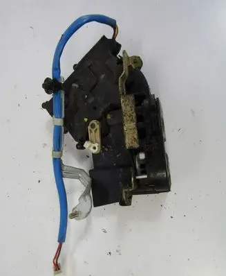 Mazda 323 Rear door lock 