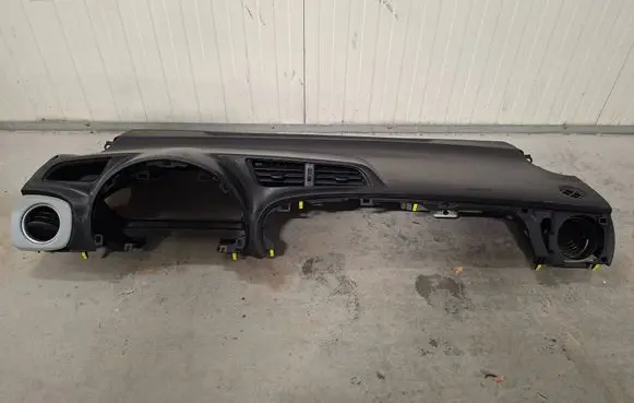 Toyota Yaris Dashboard 553020D160 550850D010