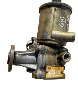 Mercedes-Benz E W210 Power steering pump A2104661201