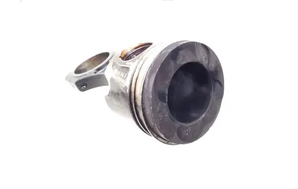 Piston with connecting rod