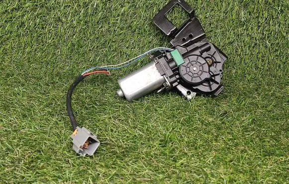 Land Rover Discovery 3 - LR3 Seat adjustment motor D269801