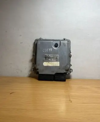 Mercedes-Benz C W204 Engine control unit/module A6421508900 C3577