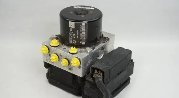Skoda Octavia Mk2 (1Z) ABS Pump 1K0614517CN 1K0907379BD