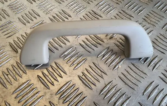 Honda CR-V Front interior roof grab handle