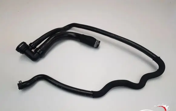 Opel Insignia A Engine coolant pipe/hose 13220128 565563897