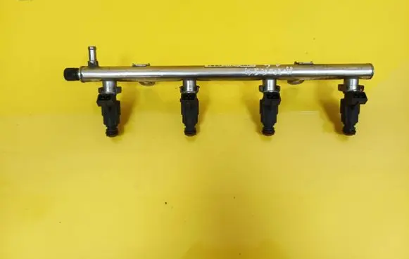Mercedes-Benz A W168 Fuel main line pipe A0000788723 0280155753 0280151036