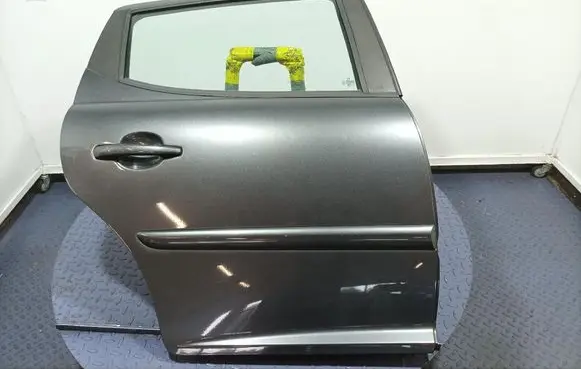 Rear door