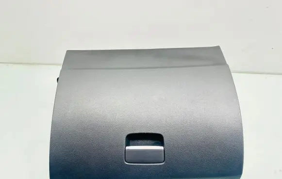 Mercedes-Benz B W246 W242 Glove box