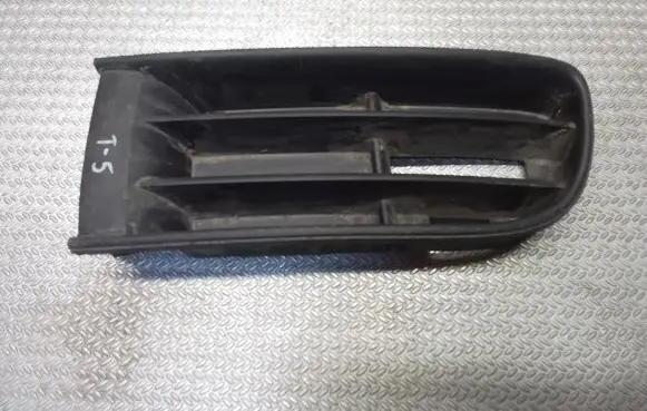 Volkswagen Transporter - Caravelle T5 Front bumper lower grill 6Q0853665