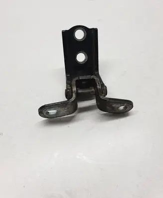 KIA Sorento Rear door lower hinge