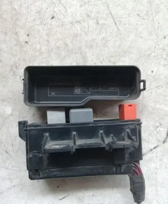 Toyota Avensis Verso Fuse module