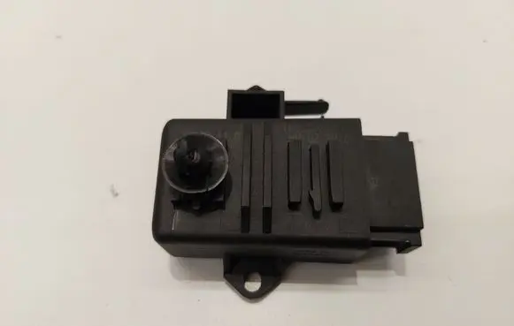 Volkswagen Transporter - Caravelle T5 Seat heating relay 1K0959772