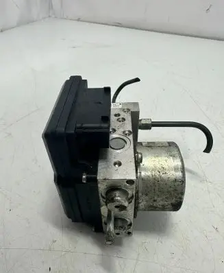 Nissan Juke I F15 ABS Pump TD8405 1Y022075