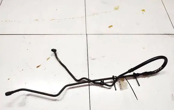 Mercedes-Benz C W203 Power steering hose/pipe/line 