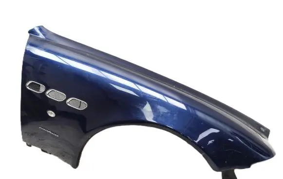Maserati Quattroporte Fender 