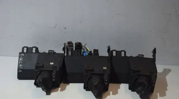 Mercedes-Benz E W212 Light switch 2105450104