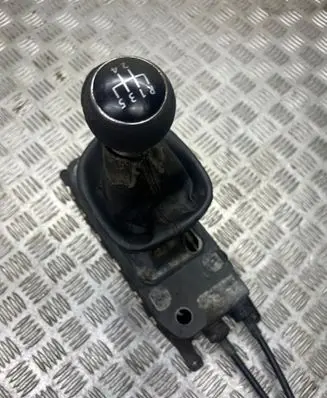 Volkswagen Touran I Gear shifter/selector 1T0711049Q 400499Q