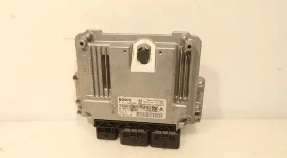 Peugeot 308 Engine control unit/module ECU 0261S04009