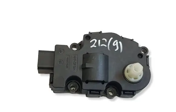 Mercedes-Benz E W212 Air flap motor/actuator EFB430 06092013 K9749006