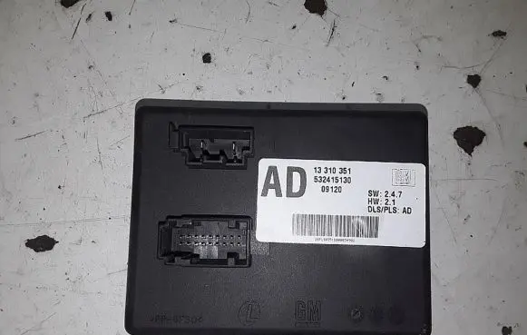 Opel Insignia A Engine control unit/module 13310351