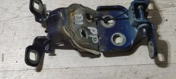 Dacia Duster Front door hinge set E3203
