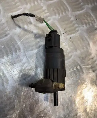 Skoda Octavia Mk2 (1Z) Windshield washer spray nozzle 1k6955651