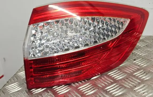 Ford Mondeo MK IV Rear/tail lights 7S7113404B