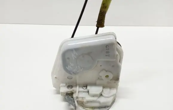 Mazda 6 Rear door lock B0486