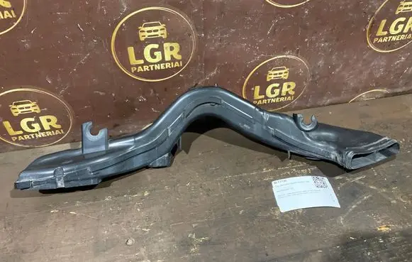 Ford Focus Air intake duct part 7M519E635