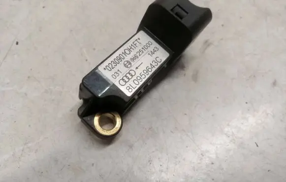 Audi A3 S3 8L Airbag deployment crash/impact sensor 8L0959643C 02309010H1FT 95251000