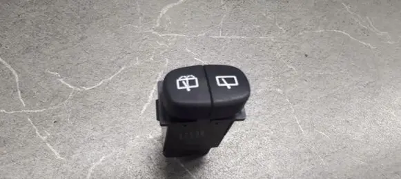 Hyundai Accent Fog light switch 9361022200