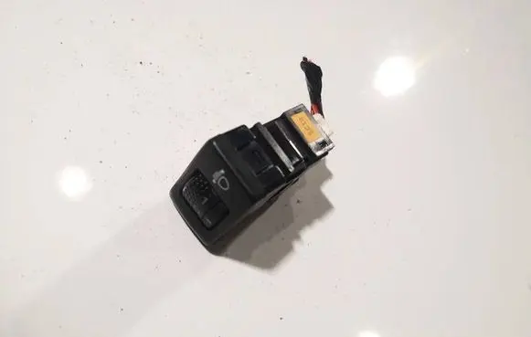 Subaru Forester SG Headlight level height control switch 88017sa000
