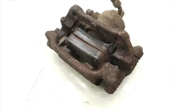 Honda CR-V Rear brake caliper