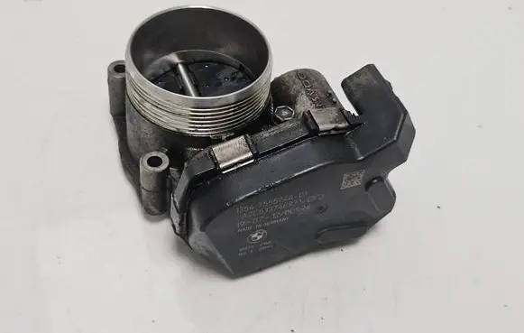 BMW X5M E70 Throttle valve 7555944 1987501583 A2C53374893