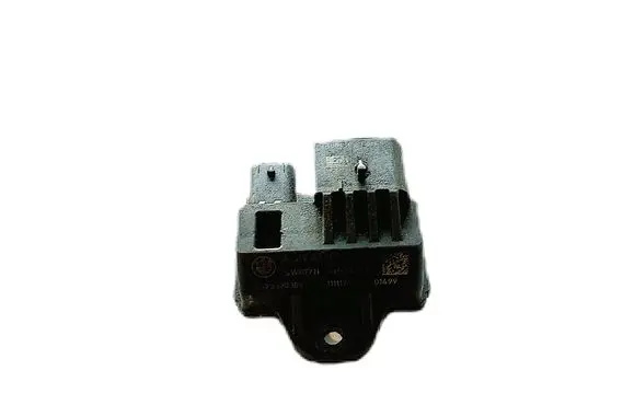 Glow plug pre-heat relay
