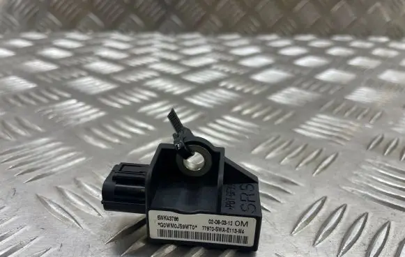 Honda CR-V Airbag deployment crash/impact sensor 5WK43786