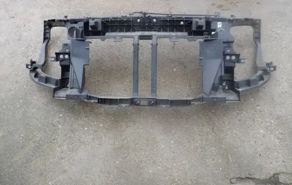 Renault Master III Radiator support slam panel